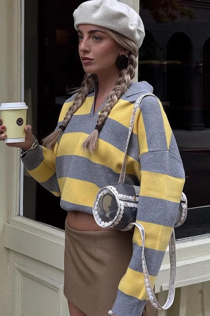 Gestreepte trui met kraag